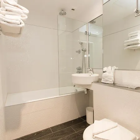 De La Paix Hotel 3*