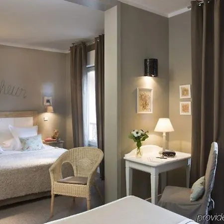 De La Paix Hotel