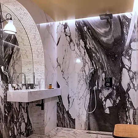 De La Paix Hotel