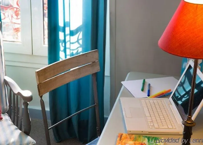 De La Paix Szálloda 3*