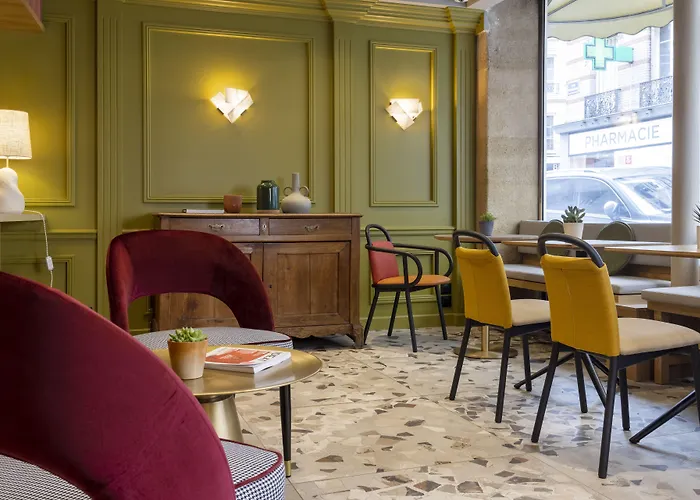 Szálloda De La Paix